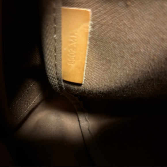 Louis Vuitton Monogram Saumur 35 - Picture 11 of 11